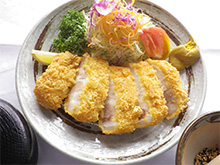 厚切り三元豚のとんかつ御膳 1,540円