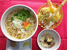 とり天ざるうどん(ごはん付)1,030円